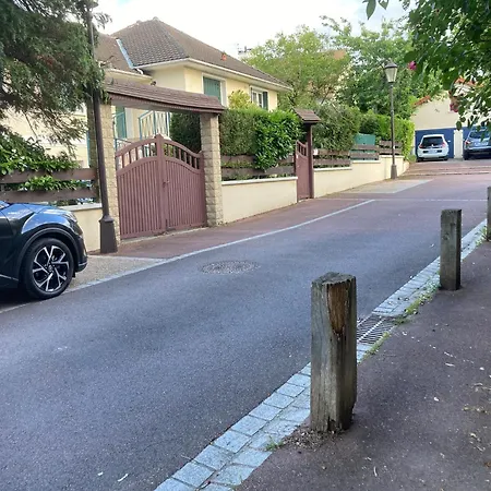 Bed & Breakfast Sejour A La Chataigneraie Rueil-Malmaison