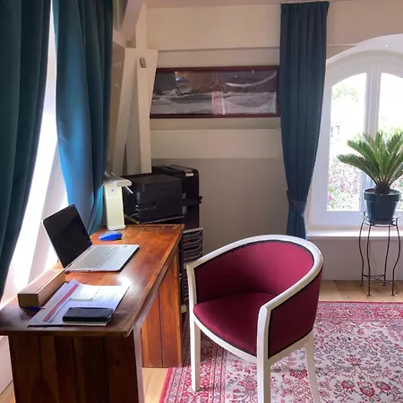 Sejour A La Chataigneraie Rueil-Malmaison